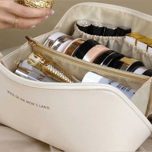 Handbags - NWT Beige Vegan Leather Jewelry Makeup Cosmetic Hair Accessories Bag
